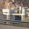 hooverDam2.jpg (99267 bytes)